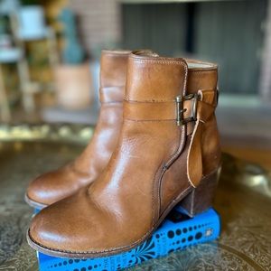 Frye ankle boot worn once.